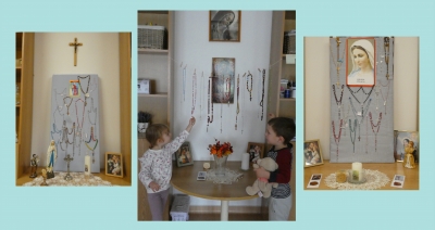 Rózsafüzér kiállítás