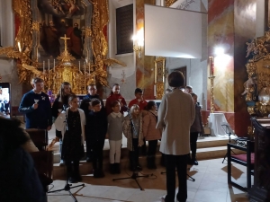 „Apró hópelyhek az örömök…”