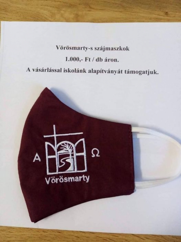 Vörösmatys szájmaszk