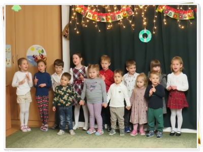 Adventi teadélután az Őzike csoportban