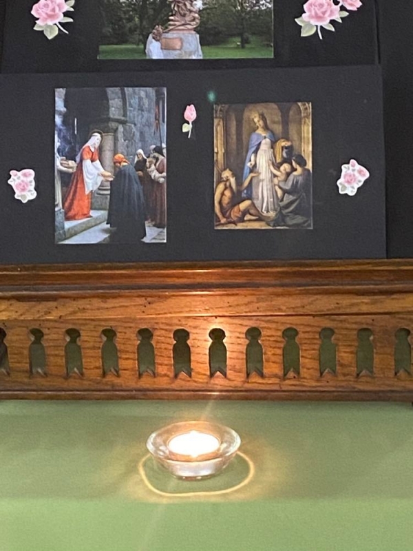 „Krisztus szemével látni s Krisztus szívével érezni": Szent Erzsébetre emlékeztünk