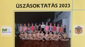 Másodikosaink úszásoktatása